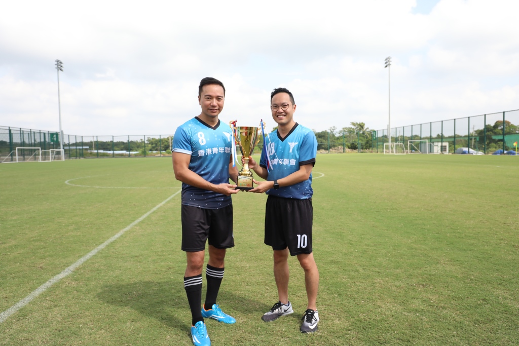 Football-friendly02