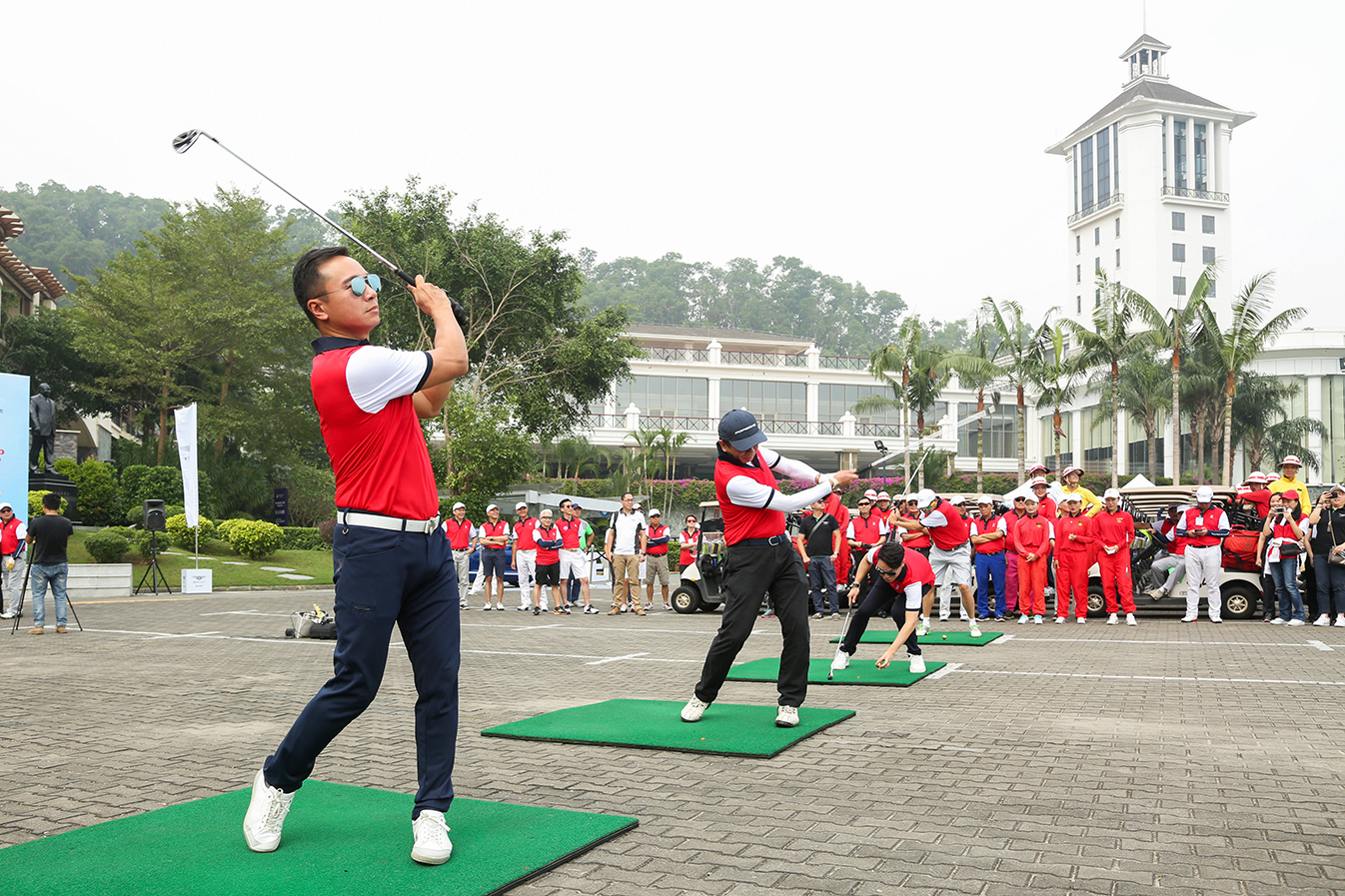 Golf-charity02